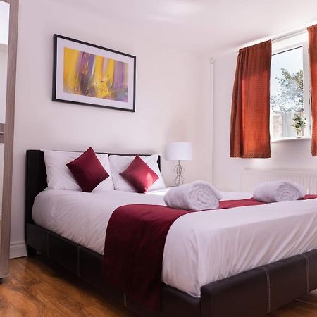 Alexandra Contractor House - Free Parking For Large Vans, Free Wifi & Netflix By Firoz Property Management Aldershot Exterior photo